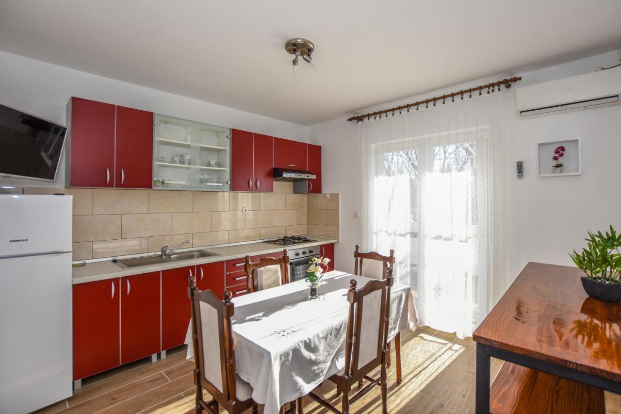 Apartmani Andreja Pag Town Extérieur photo